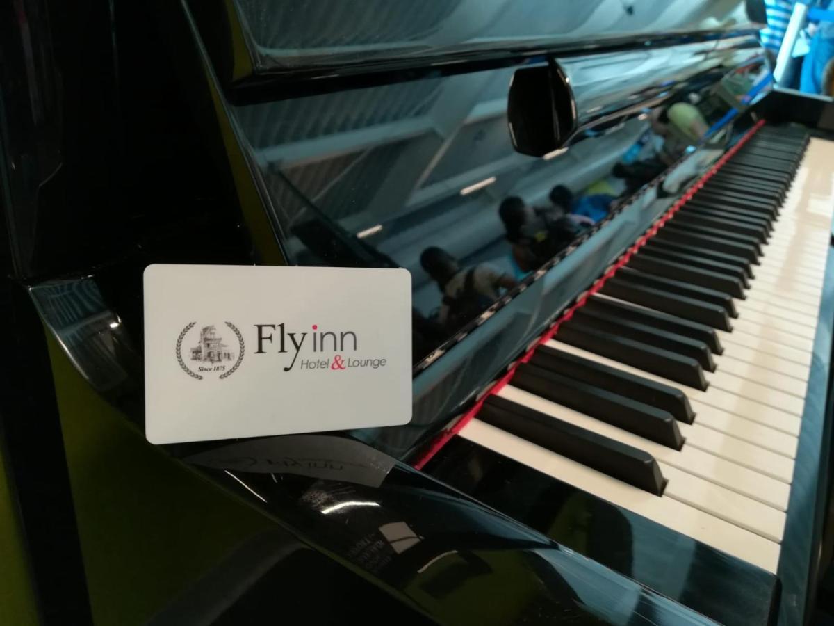Fly Lounge 3*